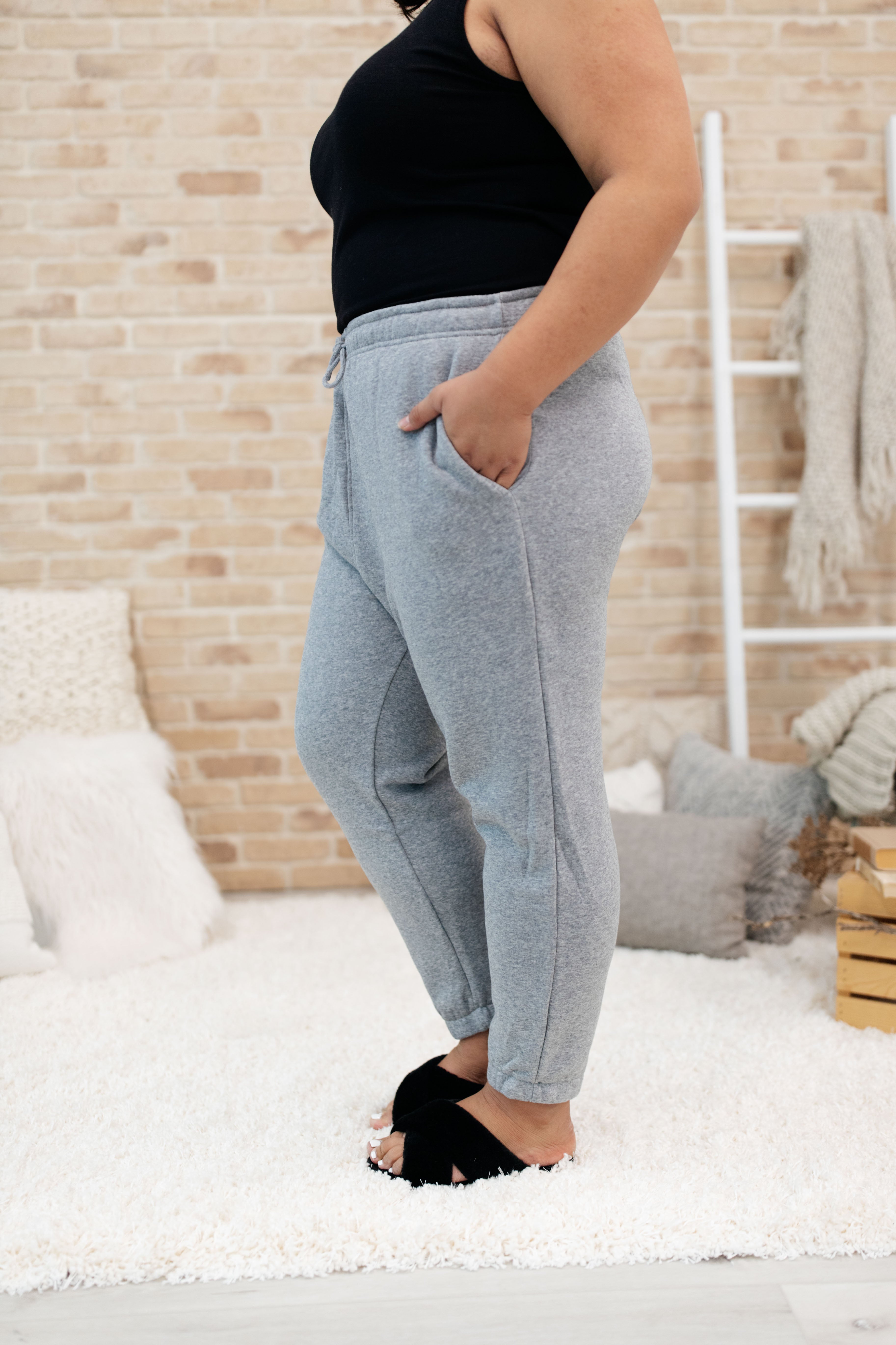 Chill Weekend Sweatpants in Gray
