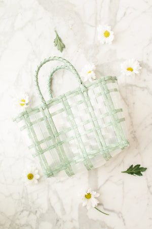 Sunny Days Woven Tote in Mint